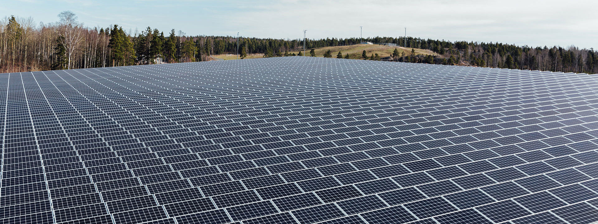 Reactive power compensation with solar power plant (890 kWp) in Kivikko, Helsinki (picture: Niklas Sandström)